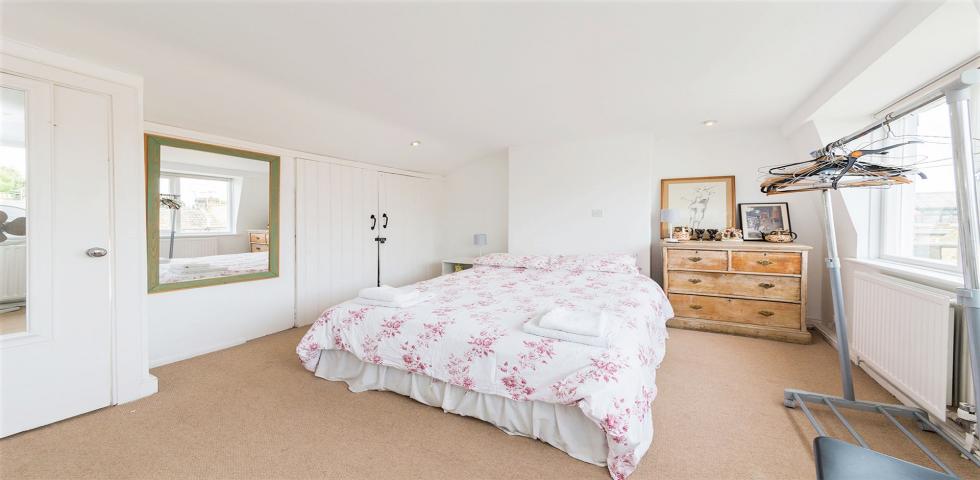 Modern Studio Claremont road, cricklewood